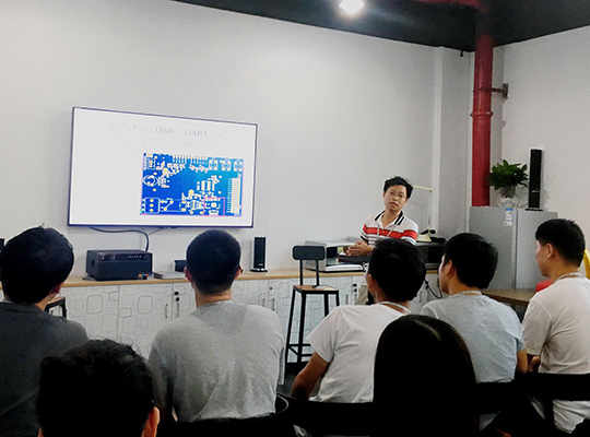 云里物里舉辦“黑科技”成果發(fā)布會(huì)